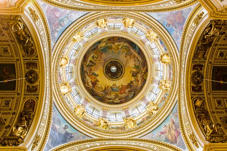 Interior of the Saint Isaac's Cathedral in St. Petersburg, Russiaのeditorial素材