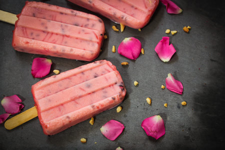 Vermicelli Rose ice creams