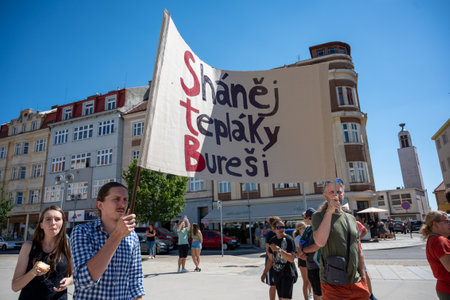 Tabor, Czech Republic - August 04 2022: Election campaign, Andrej Babi tours Czech cities in a camper van, people protest, whistleのeditorial素材