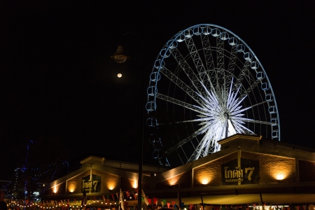 BANGKOK - DECEMBER 30: ASIATIQUE The Riverfront Factory District during ASIATIQUE FESTIVAL at the night of December 30, 2012 in Bangkok, Thailand.のeditorial素材