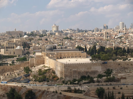 JERUSALEM, ISRAEL - OCTOBER 09, 2012: View of the Temple mountain and Al-Aqsa Mosque