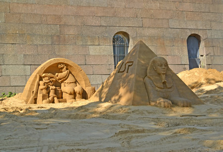 ST. PETERSBURG, RUSSIA - JULY 13, 2014: Sandy sculptures at the Peter and Paul Fortress. Annual international festival of sandy sculpturesのeditorial素材