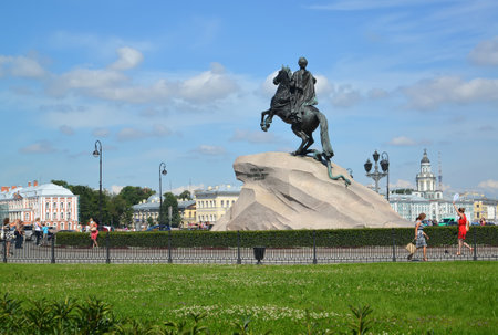 ST. PETERSBURG, RUSSIA - JULY 16, 2014: A view of a monument to Peter I ("Bronze Horseman") in summer dayのeditorial素材