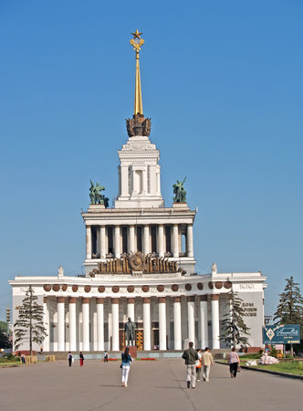 MOSCOW, RUSSIA - JUNE 21, 2008: The house of the people of Russia at the All-Russia Exhibition Centre (ENEA)のeditorial素材