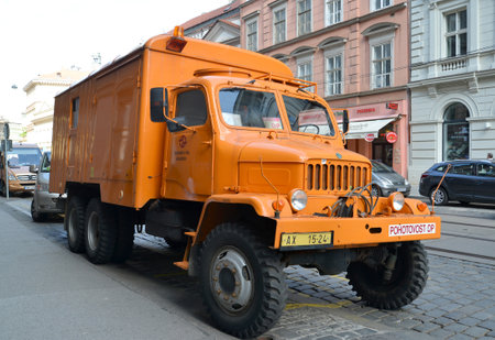 PRAGUE, CZECH REPUBLIC - MAY 25, 2014: Å koda technical assistance car stands on the streetのeditorial素材
