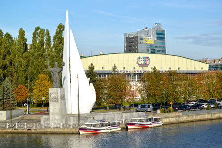 KALININGRAD, RUSSIA - OCTOBER 14, 2021: Embankment of Peter the Great on an autumn dayのeditorial素材