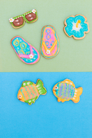 Homemade cookies with tropical summer beach theme.の写真素材