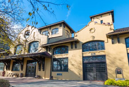 Lawrenceburg, KY, USA - November 6, 2016 : Historic Four Roses Bourbon Distillery on Kentucky Bourbon Trail.のeditorial素材