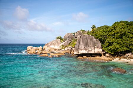 Granite rocks at the beach, Seychellesの写真素材
