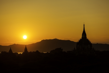 Sunset over pagodas in Bagan, Myanmar の写真素材
