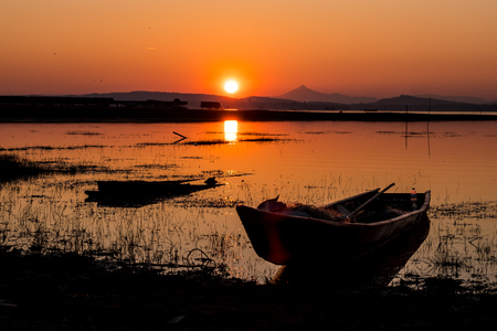 Sunrise over the lake.の写真素材