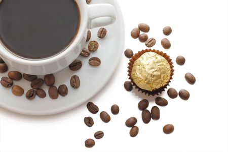 Coffee cup and grain on white backgroundの写真素材