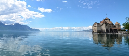Chillon Castle at Geneva lake in Switzerland.のeditorial素材