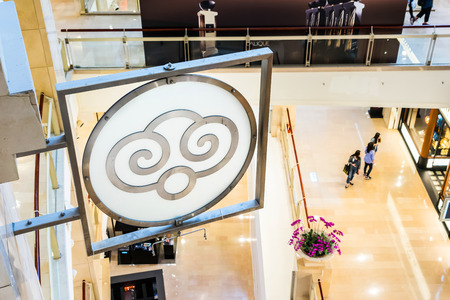 TAIPEI, TAIWAN - May 20, 2017 : Tourist walking and shopping in Taipei 101 mall, the landmark of Taiwanのeditorial素材