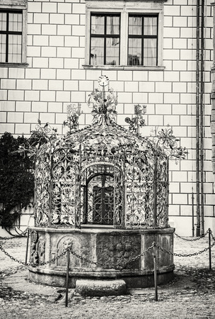 Well in the courtyard of Jindrichuv Hradec castle, Czech Republic, 13th-16th century. Architectural theme. Travel destination.のeditorial素材