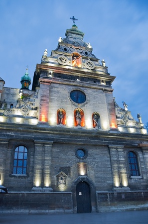 Ancient Roman Catholic cathedral in Lviv night viewの写真素材