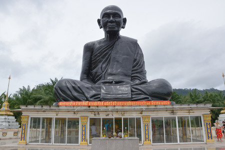 Statue of a seated monk in a temple monk Sittingのeditorial素材