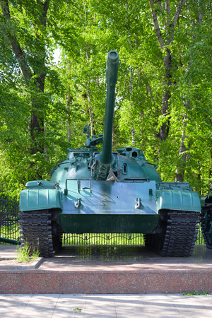 152 mm howitzer model of 1943 during the Second World War. This object is located in the city park, the Memory Square of Tyumen. Entrance and photographing are free.のeditorial素材