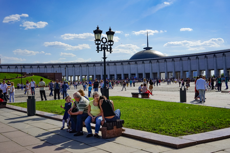 Moscow, Russia-may 9, 2016: Celebration day Victory in the center of the Moscow in a good Sunny weather.のeditorial素材