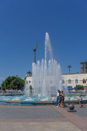Vladivostok, Russia-July 28, 2018: urban landscape with a large fountain on the waterfront of the city.のeditorial素材