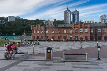 Vladivostok, Russia-August 11, 2018: Tsarevich embankment in the evening with dancing people.のeditorial素材