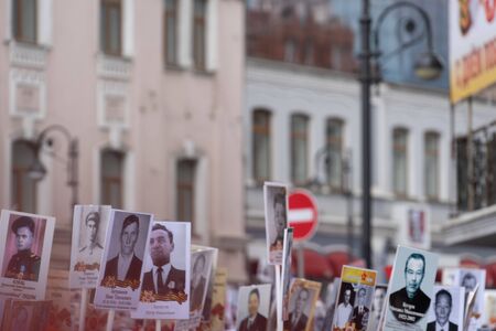 Vladivostok, Primorsky Krai - may 9, 2019: Patriotic action "Immortal regiment"のeditorial素材