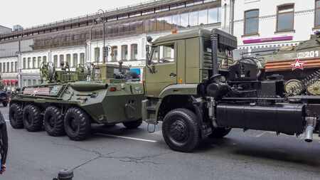 Vladivostok, Primorsky Krai - may 9, 2019: victory day Celebration in the city streets. People enjoy the holiday and look at the parade and military equipment.のeditorial素材
