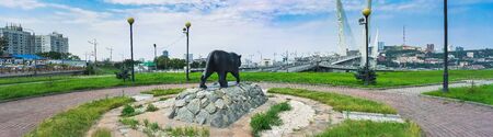 Vladivostok, Primorsky Krai-September 3, 2019: Panorama of the urban landscape overlooking the Golden bridge and the tiger sculptureのeditorial素材