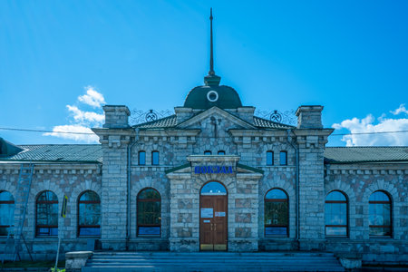 Slyudyanka, Irkutsk region-September 16, 2020: Urban landscape with a view of the railway station building.のeditorial素材