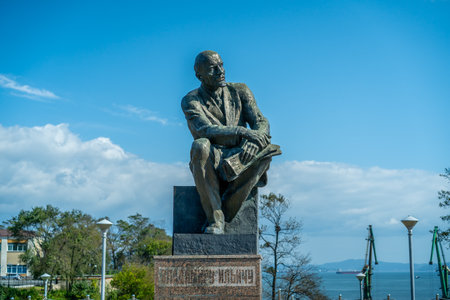 Nakhodka, Primorsky Krai - September 26, 2020: City skyline with views of the sculptureのeditorial素材