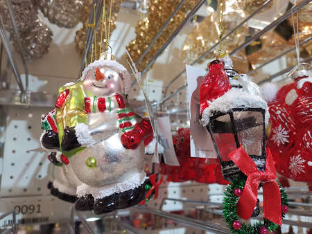 VLADIVOSTOK, Russia-November 29, 2020: Showcase with Christmas tree toys.のeditorial素材