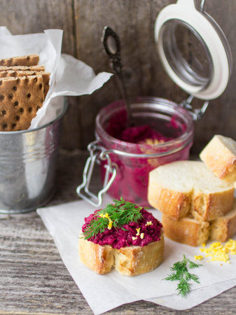 mousse beets in a glass jar and the bread