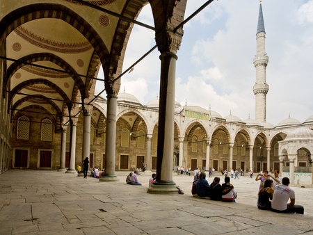ISTANBUL - SEPTEMBER 14: inner court of   Blue Mosque on September 14,2010 in Istanbul, Turkeyのeditorial素材