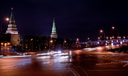 view on Great Stone Bridge and towers of Kremlin in Moscow at nightのeditorial素材