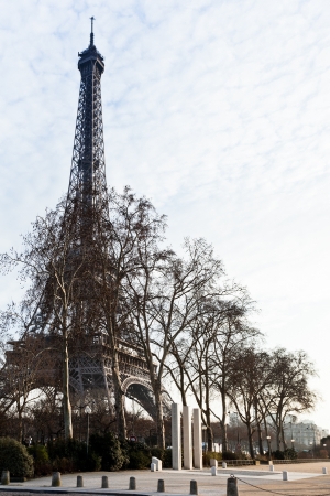Place de la Resistance and Eiffel Tower in Parisのeditorial素材