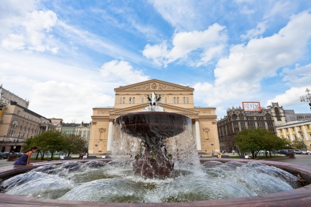 MOSCOW, RUSSIA - MAY 25: Fountain and Bolshoi Theatre in Moscow, Russia on May 25, 2013. Theatre Fountain was built in 1996 after total reconstruction of the square.のeditorial素材