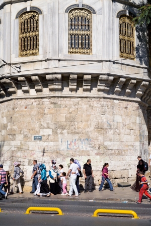 ISTANBUL, TURKEY - SEPTEMBER 10: Alay Pavilion and wall of the Topkapi Palace, Alemdar Caddesi in Istanbul, Turkey on September 10, 2010. The existing Pavilion was build in 1817.のeditorial素材