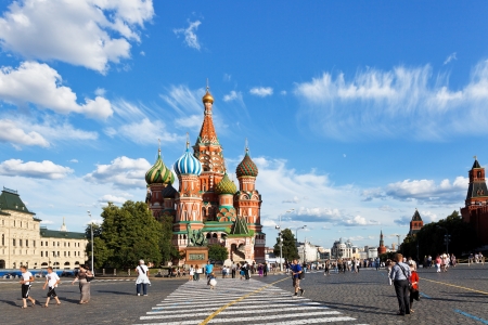 MOSCOW, RUSSIA - JULY 17: view of Pokrovsky cathedral on Red square in Moscow, Russia on July 2013. The cathedral was built in 1555-61 on orders from Ivan the Terrible.のeditorial素材