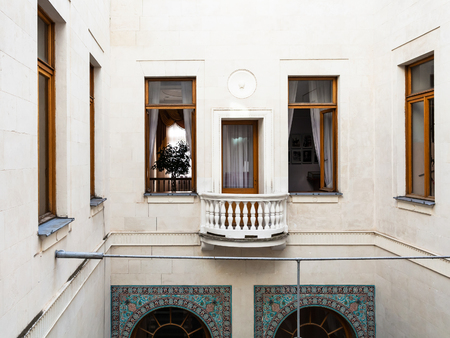 LIVADIYA, CRIMEA - SEPTEMBER 21, 2017: balcony in arabic yard of Livadia Palace. The palace was the summer residence of the Russian emperor's family in Crimeaのeditorial素材