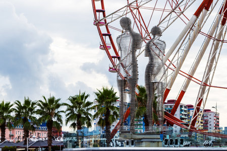 Batumi, Georgia - September 16, 2023: view of Statue of Man and Woman (Ali and Nino) in Batumi city on autumn day. Statue was made by Georgian artist Tamara Kvesitadzeのeditorial素材