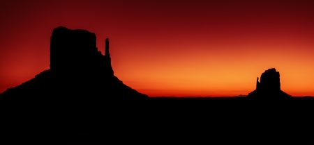Panoramic view of Monument Valley at sunrise, USAの写真素材