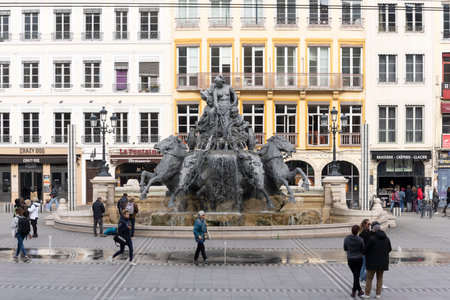 LYON, FRANCE, NOVEMBER 6, 2022: famous fountain, Terreaux place in Lyon, Franceのeditorial素材