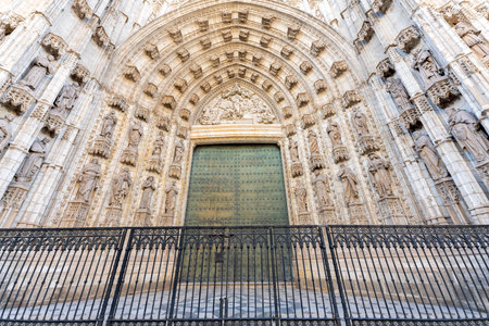 cathedral door, Sevilla, Spainの素材