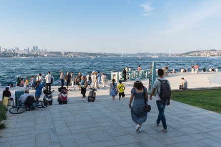 Istanbul, Turkey - 6 July 2023: Tourists on the observation deck in Sarayburnu Parのeditorial素材