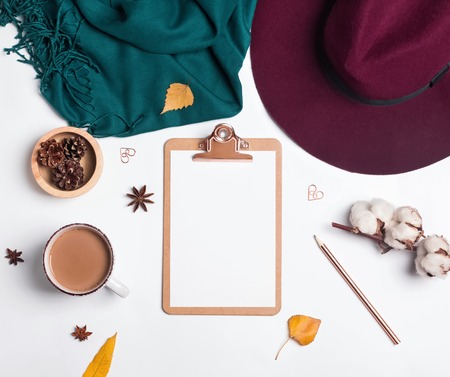 Autumn styled clipboard mock-upの写真素材