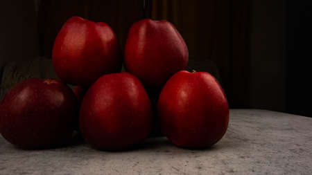 Red applesの写真素材