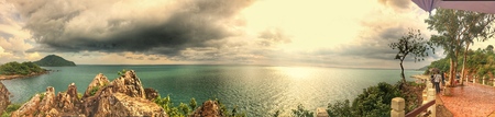 Cliff in front of the sea with landscape panorama style - Noen-nangphaya view pointの写真素材