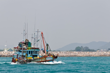 Thai fishing boat at sea   Pictures of boats のeditorial素材