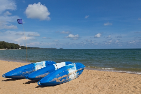 Kayaking on the beach.の写真素材
