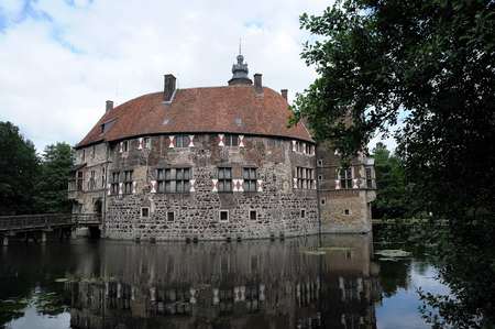 Vischeringのeditorial素材